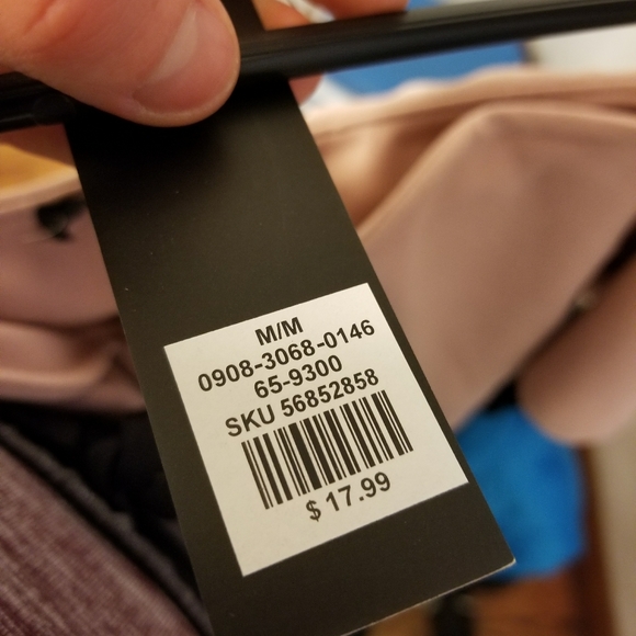 Revamped crop top - Picture 3 of 3